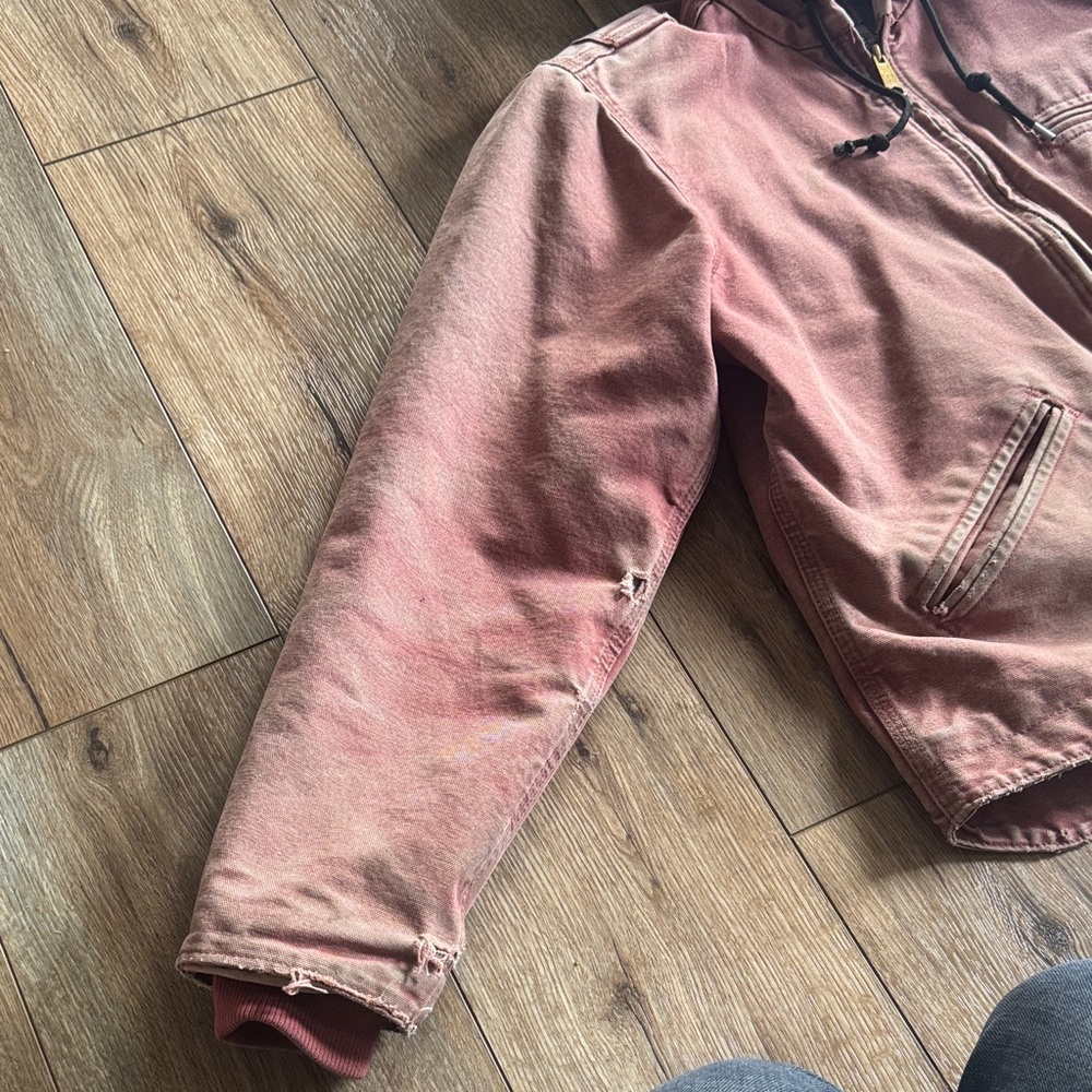Carhartt Women’s Dusty Rose Hooded Barn Jacket, Size Small - Picture 2 of 5